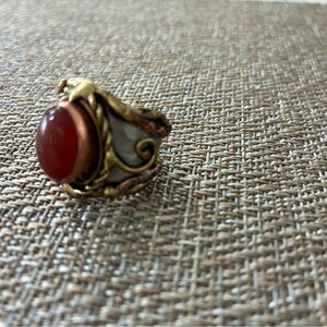Elegant Gold and Red Women's Ring